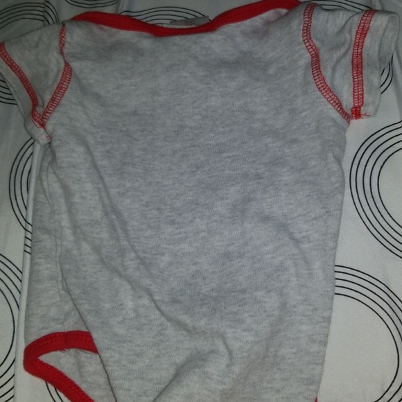 Cardinals onesie - Picture 3 of 3